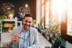 「仕事を頼むならあの人だ!」と思われる理由がここにある!仕事を頼みやすい人の4つの特徴