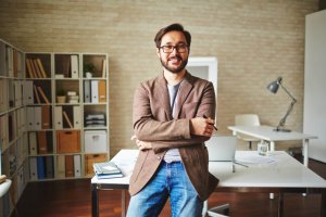 卸売業とは？商社・小売業との違いから市場規模・利益率までわかりやすく解説！